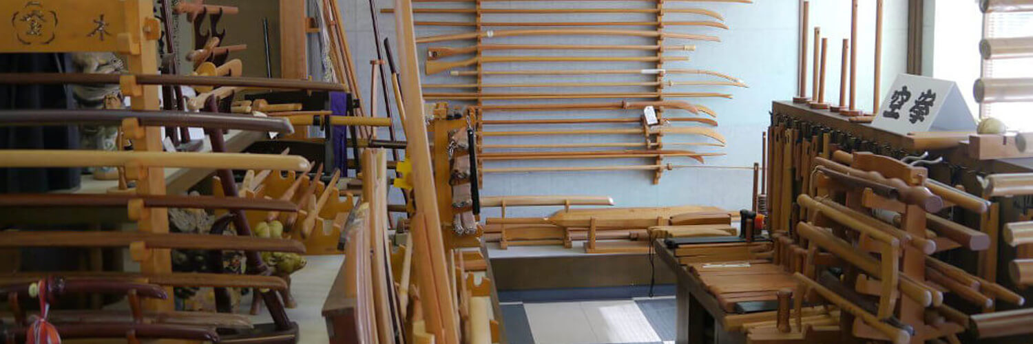 希少 高級 木刀 赤樫 桜登印 堀之内登製作所 都城 特製 素振り 剣術 居合 希少 高級 木刀 赤樫 桜登印 堀之内登製作所 都城 特製 素振り